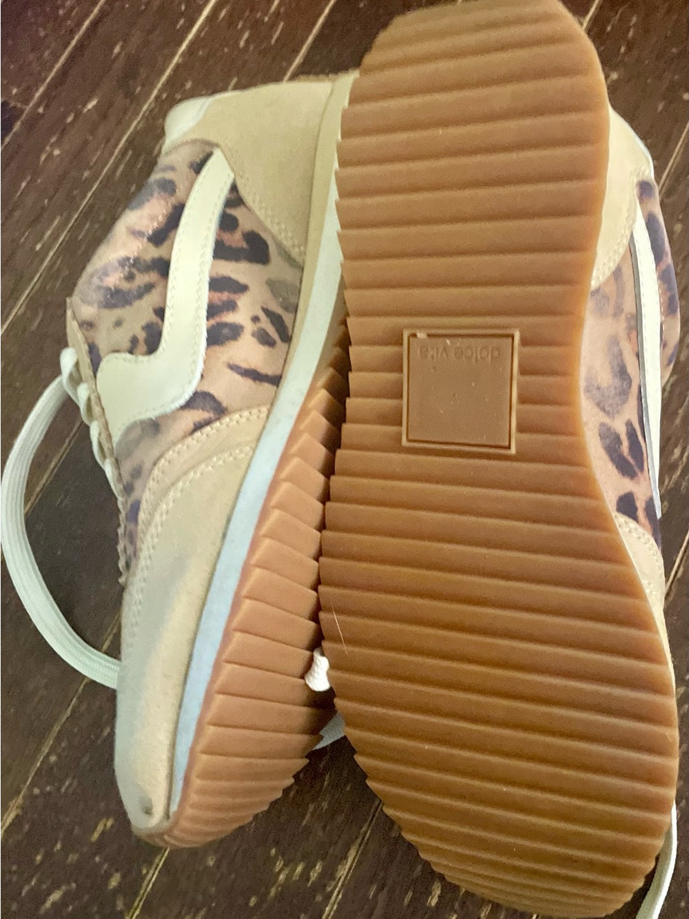 Dolce Vita Leopard print sneakers EXCELLENT condition!